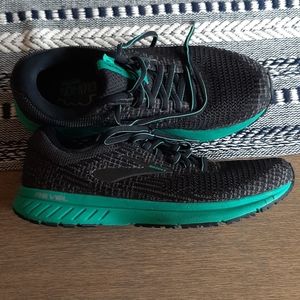 Brooks Launch